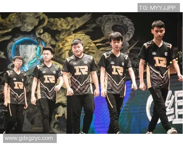 和平精英战术JDG中路突破体系在S15LOL中的应用与解析 和平精英战术JDG中路突破体系在S15LOL中的应用与解析