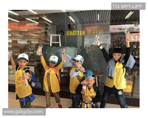 张静专访:回顾和平精英的成长与挑战历程揭秘 张静专访:回顾和平精英的成长与挑战历程揭秘